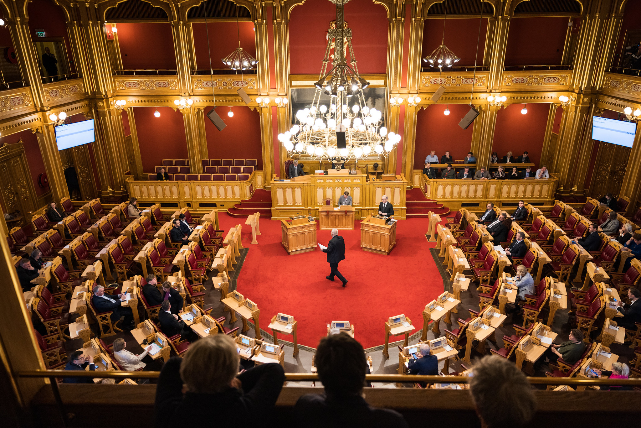 Debatt i stortingssalen sett fra publikumsgalleriet.