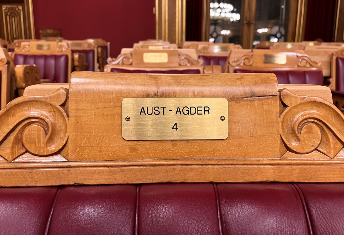 Pulten til representant nummer 4 fra Aust-Agder i Stortinget.