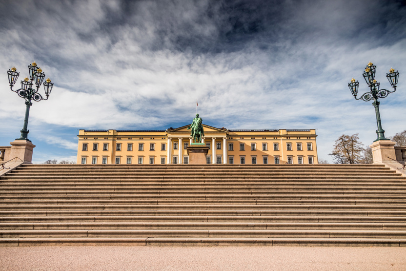 Slottstrappa med Slottet i bakgrunn.