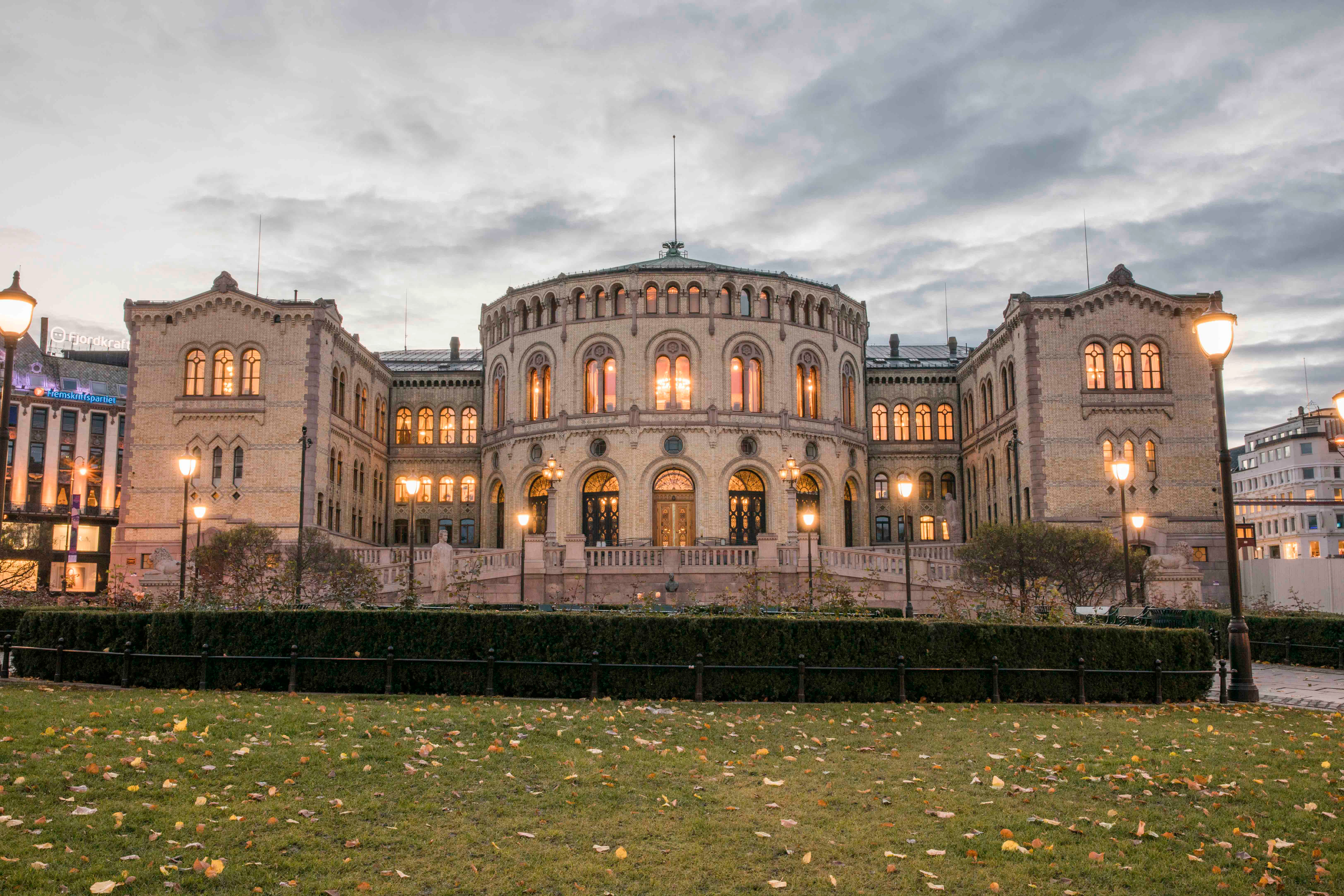 Bygningen sett forfra. 